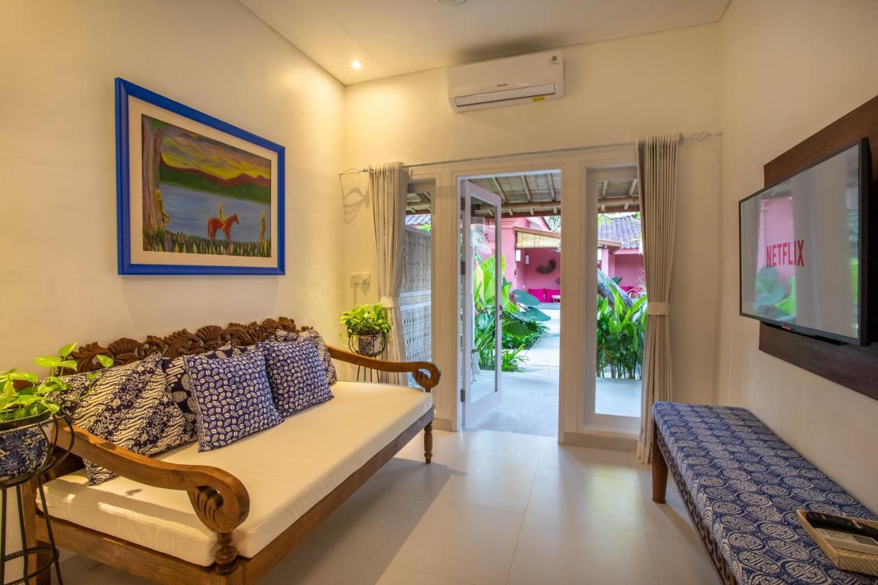 Pinkprivate Sanur - For Cool Adults Only Bed & Breakfast Exterior photo